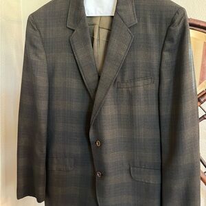 Vintage Hart Schaffner & Marx sport coat. Black and brown plaid
